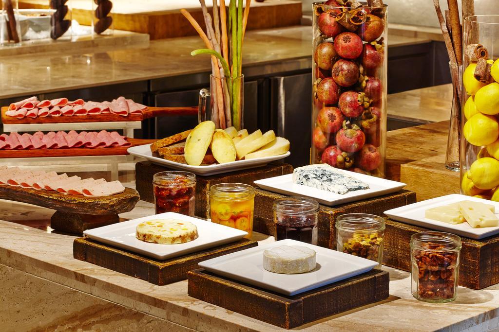 Kensington Jeju Hotel Eksteriør bilde A cheese platter