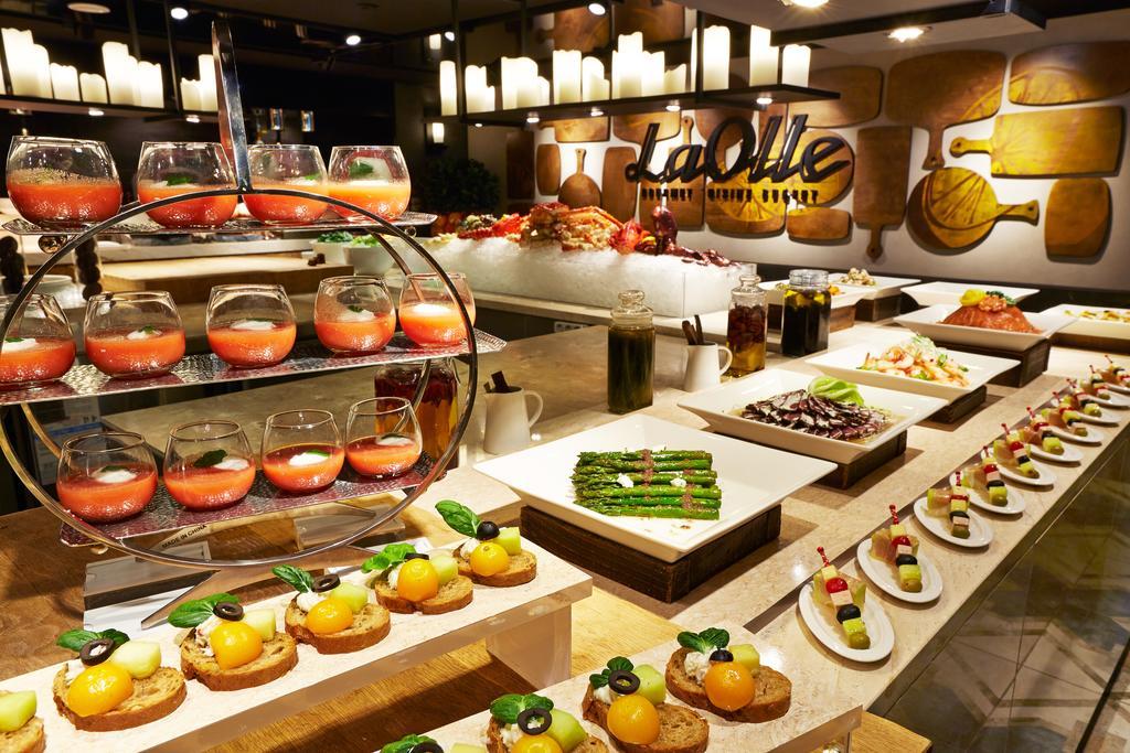 Kensington Jeju Hotel Eksteriør bilde A buffet at a hotel