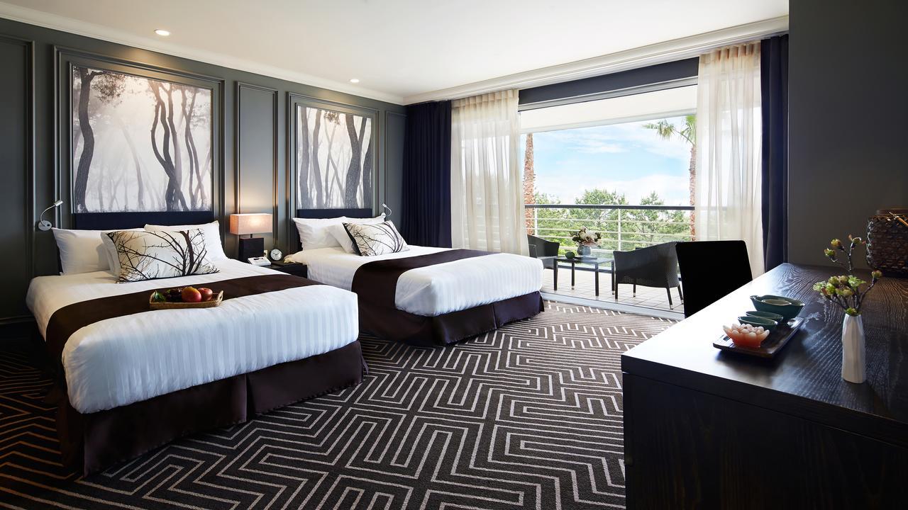 Kensington Jeju Hotel Eksteriør bilde Deluxe Oceanfront